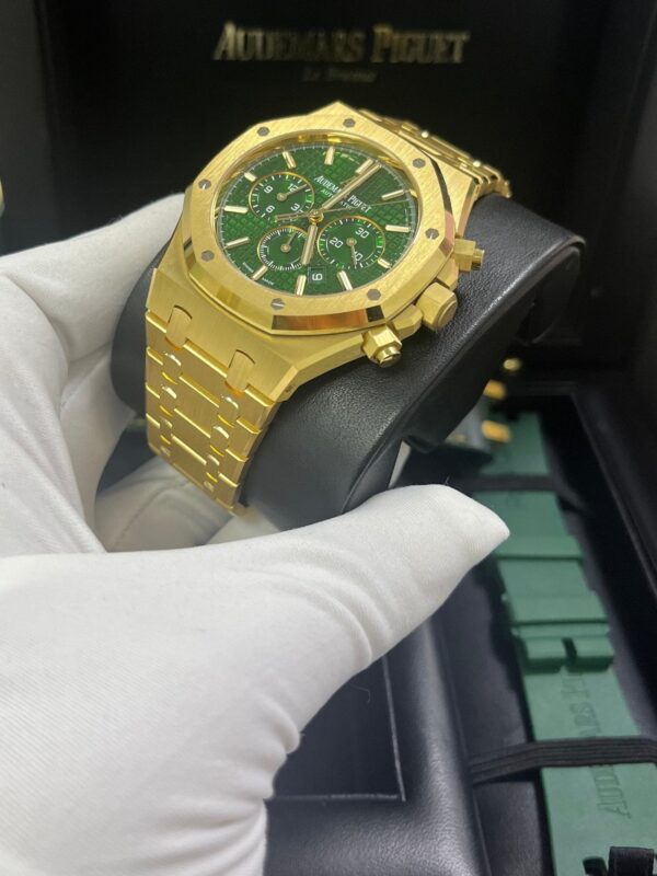 Audemars Piguet 41 mm Royal Oak Selfwinding Chronograph (Reference # 26331BA.OO.1220BA.02) - Image 4