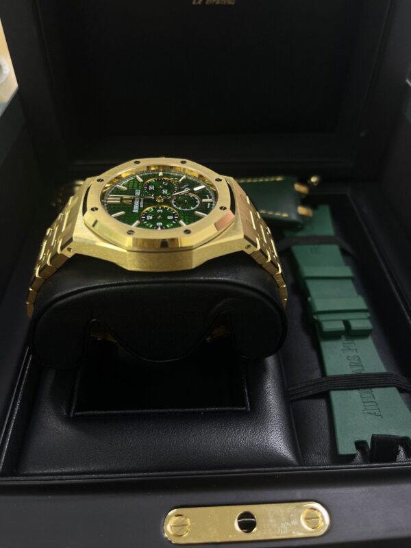 Audemars Piguet 41 mm Royal Oak Selfwinding Chronograph (Reference # 26331BA.OO.1220BA.02) - Image 10