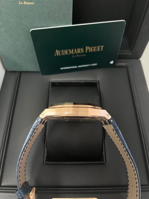 Audemars Piguet Royal Oak 41mm 18k Rose Gold Blue Dial Ref. 15510OR.OO.D315CR.02 - Image 4