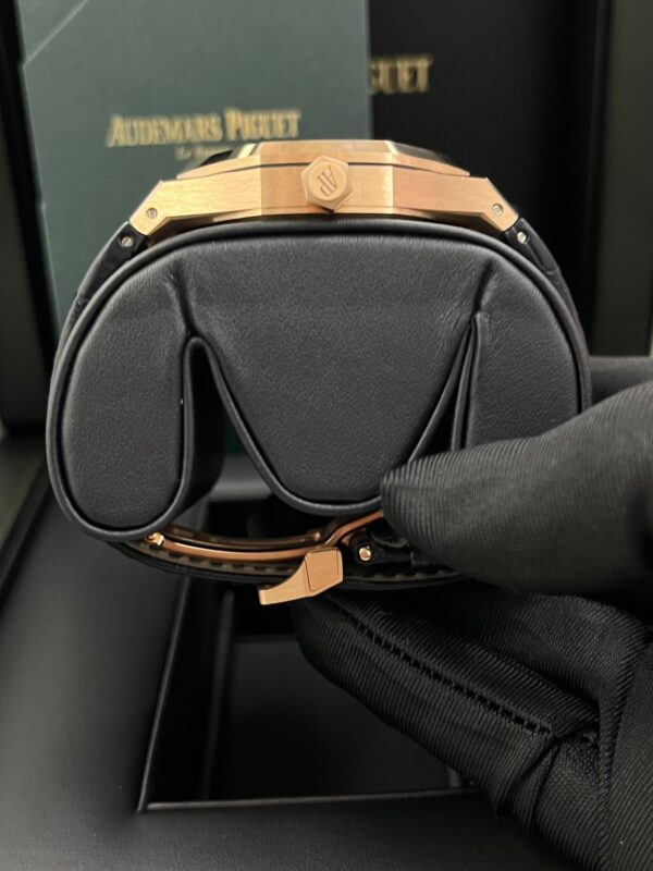 Audemars Piguet Royal Oak 41mm Rose Gold Black Dial 15510OR.OO.D002CR.02 - Image 6