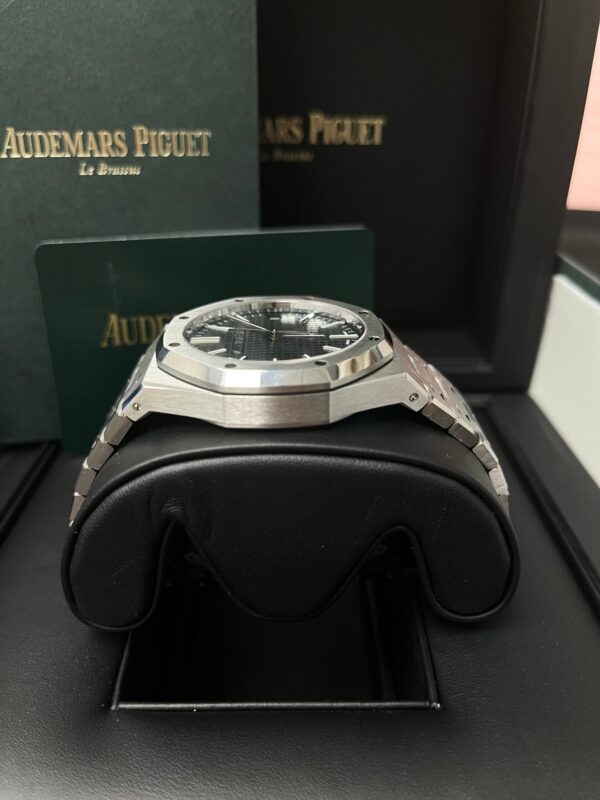 Audemars Piguet Royal Oak "50th Anniversary" Green Dial 15510ST.OO.1320ST.04 - Image 4