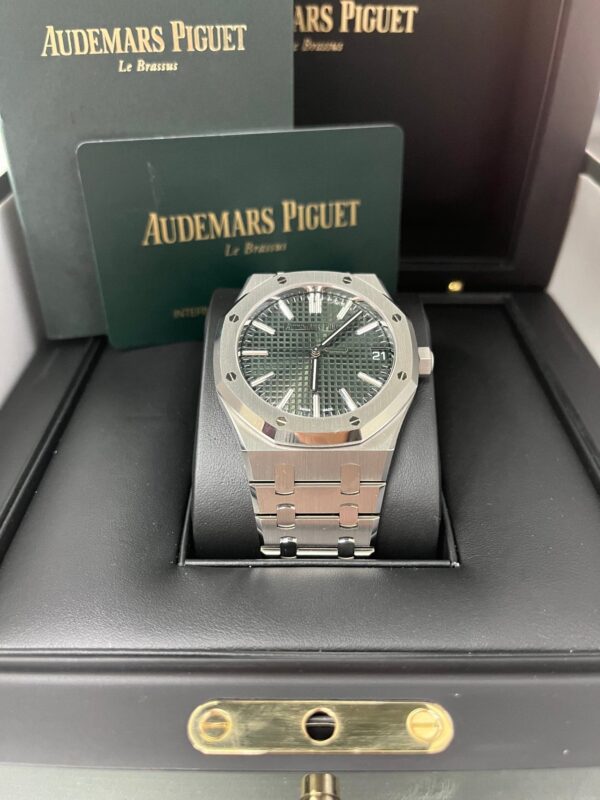 Audemars Piguet Royal Oak "50th Anniversary" Green Dial 15510ST.OO.1320ST.04 - Image 8
