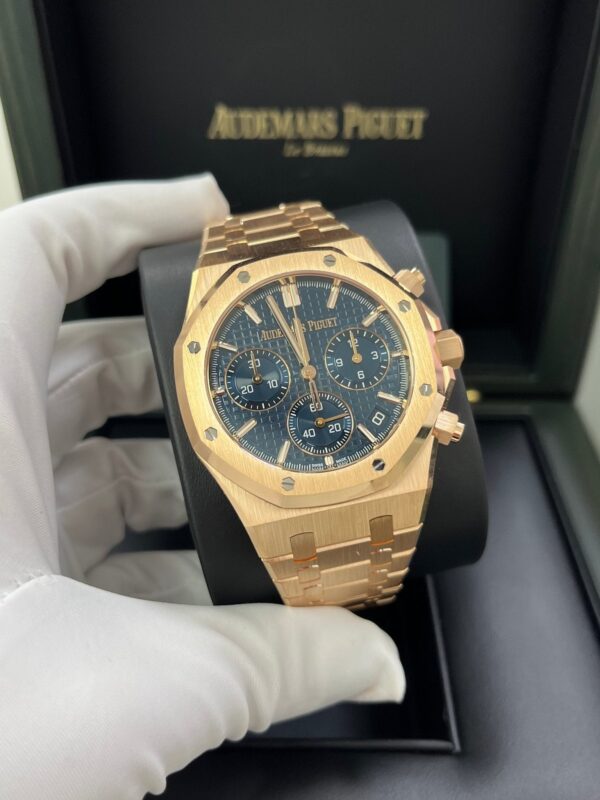 Audemars Piguet Royal Oak Chronograph 41 mm Blue Dial Ref. 26240OR.OO.1320OR.05 - Image 9