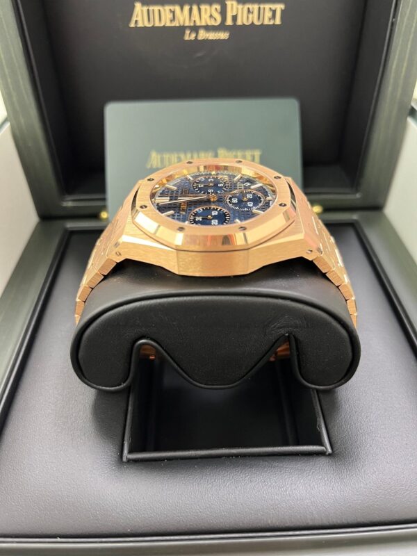 Audemars Piguet Royal Oak Chronograph 41 mm Blue Dial Ref. 26240OR.OO.1320OR.05 - Image 7