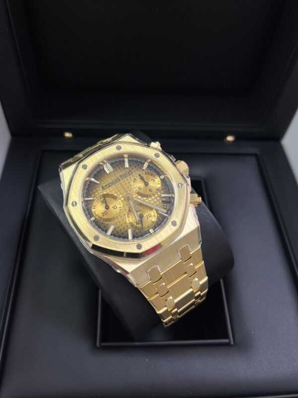 Audemars Piguet Royal Oak Chronograph Yellow Gold Smoked Champagne dial 26240BA.OO.1320BA.02 - Image 9