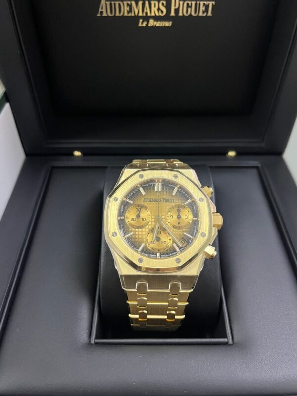 Audemars Piguet Royal Oak Chronograph Yellow Gold Smoked Champagne dial 26240BA.OO.1320BA.02 - Image 5
