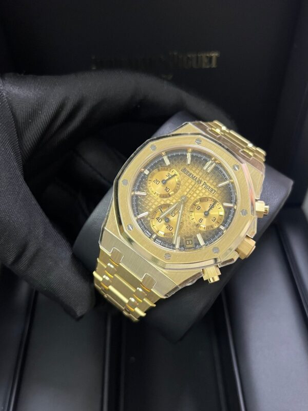 Audemars Piguet Royal Oak Chronograph Yellow Gold Smoked Champagne dial 26240BA.OO.1320BA.02 - Image 2