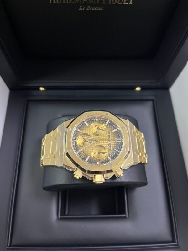Audemars Piguet Royal Oak Chronograph Yellow Gold Smoked Champagne dial 26240BA.OO.1320BA.02 - Image 11