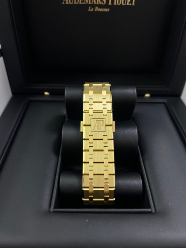 Audemars Piguet Royal Oak Chronograph Yellow Gold Smoked Champagne dial 26240BA.OO.1320BA.02 - Image 8