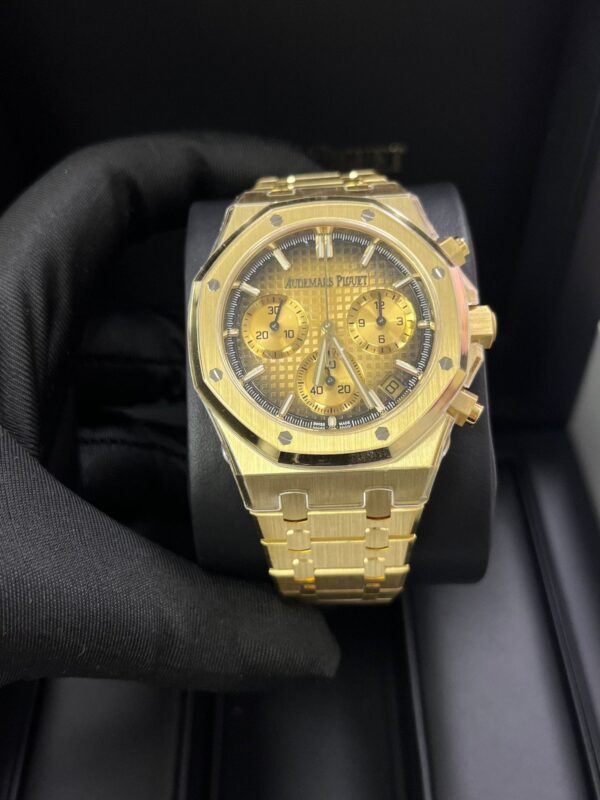 Audemars Piguet Royal Oak Chronograph Yellow Gold Smoked Champagne dial 26240BA.OO.1320BA.02 - Image 3