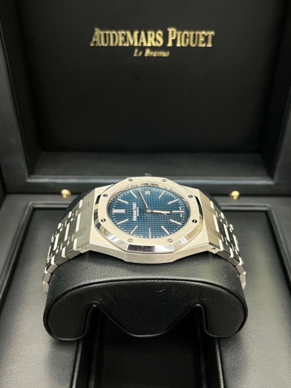 Audemars Piguet Royal Oak Jumbo 39mm Stainless Steel Jumbo Ultra-Thin Blue Dial 15202ST.OO.1240ST.01 - Image 7