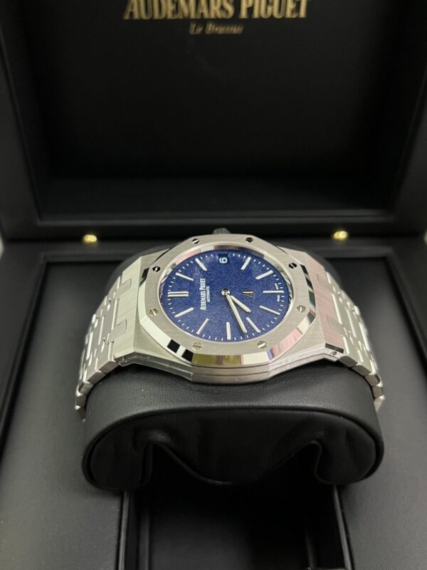 Audemars Piguet Royal Oak Jumbo  Extra-thin 16202BC.OO.1240BC.02 - Image 6