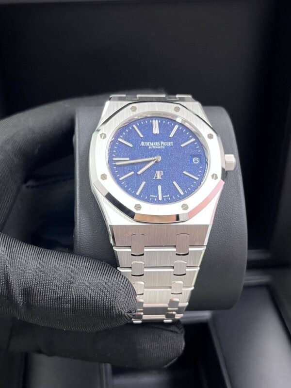 Audemars Piguet Royal Oak Jumbo  Extra-thin 16202BC.OO.1240BC.02 - Image 11