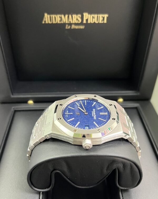 Audemars Piguet Royal Oak Jumbo  Extra-thin 16202BC.OO.1240BC.02 - Image 9
