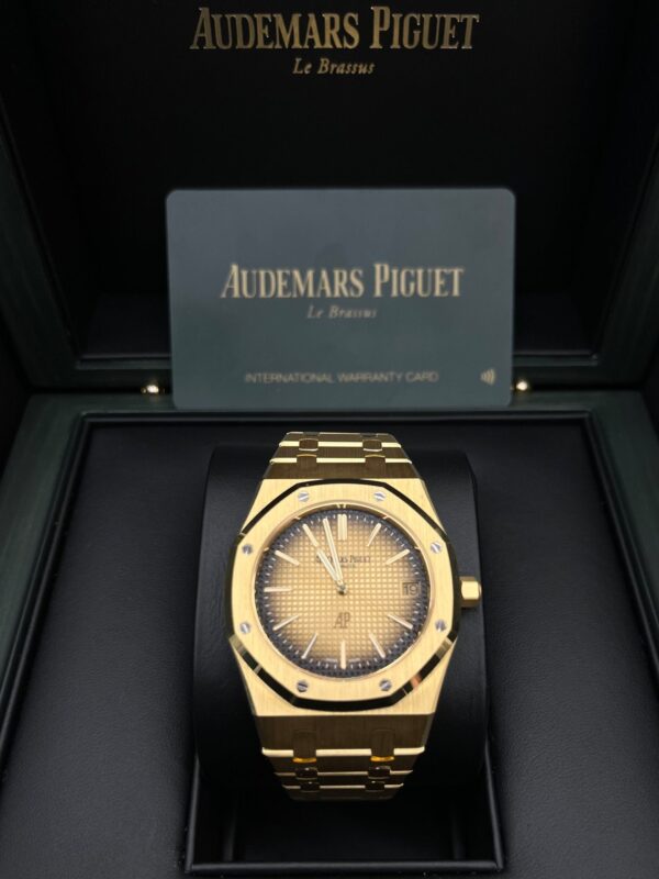 Audemars Piguet Royal Oak Jumbo Extra Thin 50th Anniversary "Smoked Gold" 2022 16202BA.OO.1240BA.01 - Image 11