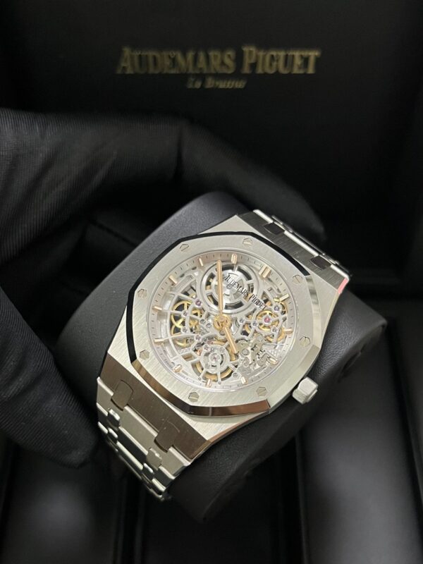 Audemars Piguet Royal Oak Jumbo "Jumbo" Extra-Thin Squelette "50TH ANNIVERSARY" Ref. 16204ST.OO.1240ST.01 - Image 10