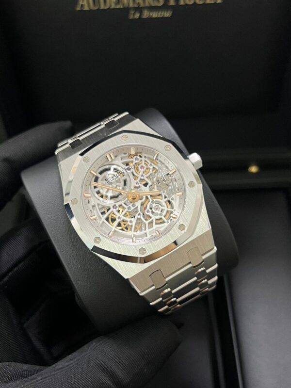 Audemars Piguet Royal Oak Jumbo "Jumbo" Extra-Thin Squelette "50TH ANNIVERSARY" Ref. 16204ST.OO.1240ST.01 - Image 7