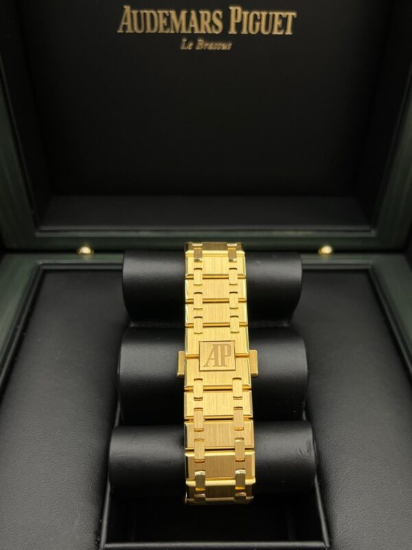 Audemars Piguet Royal Oak Jumbo (Ref# 16202BA.OO.1240BA.02) - Image 17