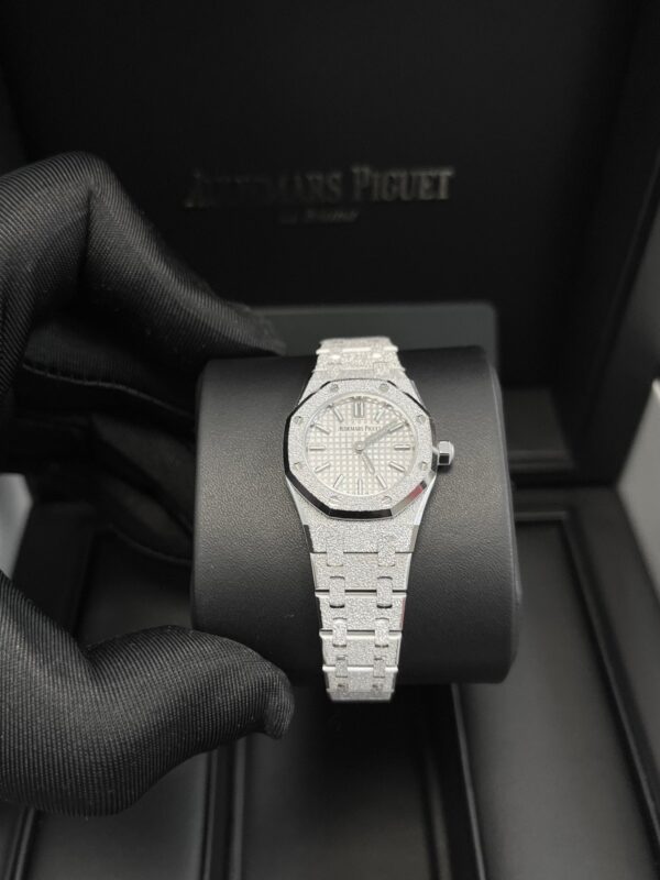 Audemars Piguet Royal Oak Mini FROSTED GOLD QUARTZ 67630BC.GG.1312BC.01 - Image 4