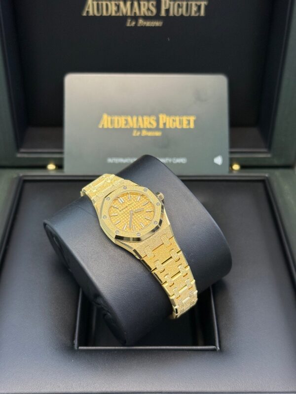 Audemars Piguet Royal Oak Mini Frosted Yellow Gold Quartz 67630BA.GG.1312BA.01 - Image 11