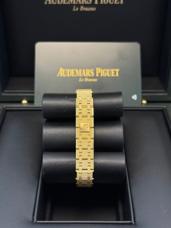 Audemars Piguet Royal Oak Mini Frosted Yellow Gold Quartz 67630BA.GG.1312BA.01 - Image 9