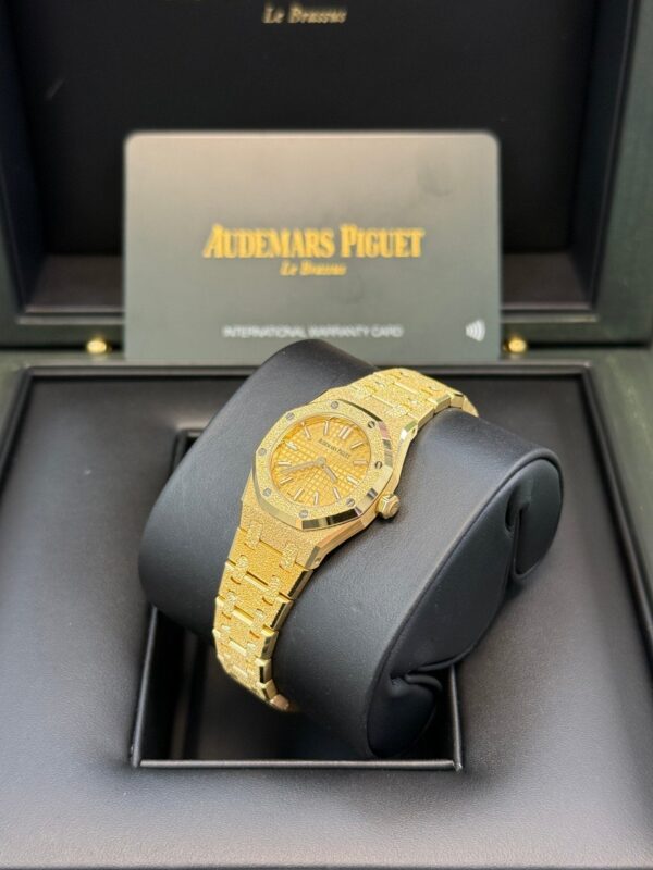 Audemars Piguet Royal Oak Mini Frosted Yellow Gold Quartz 67630BA.GG.1312BA.01 - Image 10