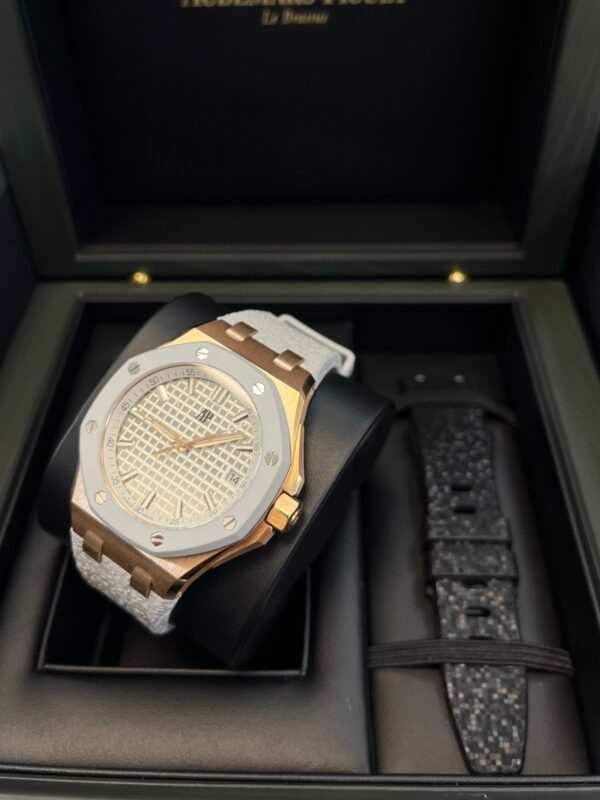 Audemars Piguet Royal Oak Offshore 77605OK.OO.A101CA.01 - Image 21