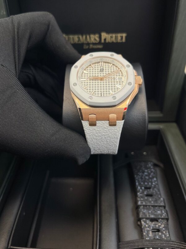 Audemars Piguet Royal Oak Offshore 77605OK.OO.A101CA.01 - Image 10