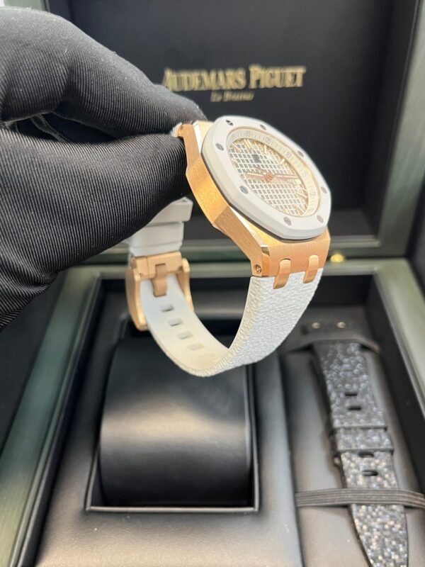 Audemars Piguet Royal Oak Offshore 77605OK.OO.A101CA.01 - Image 15