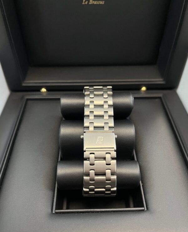 Audemars Piguet Royal Oak Offshore Chronograph 25721TI.OO.1000Ti.02 - Image 9