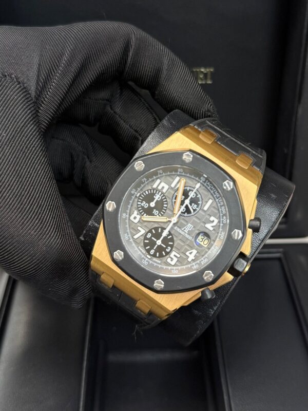 Audemars Piguet Royal Oak Offshore Chronograph 25940OK.OO.D002CA.01 - Image 13