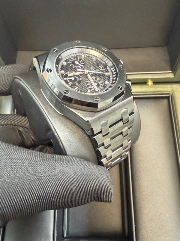 Audemars Piguet Royal Oak Offshore Chronograph Selfwinding Chronograph 42mm Black Dial Ceramic 26238CE.OO.1300CE.01 - Image 7