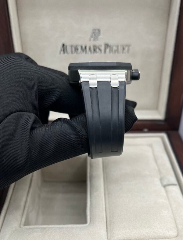 Audemars Piguet Royal Oak Offshore Lady Chronograph Diamond Bezel 26048sk.zz.d002ca.01 - Image 9