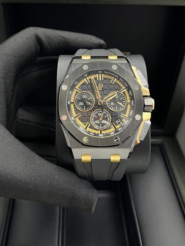 Audemars Piguet Royal Oak Offshore (Ref# 26420CE.OO.A127CR.01) - Image 8