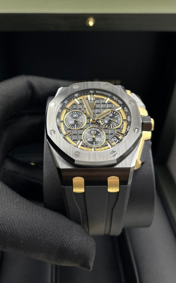 Audemars Piguet Royal Oak Offshore (Ref# 26420CE.OO.A127CR.01) - Image 7