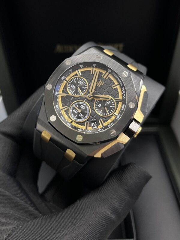 Audemars Piguet Royal Oak Offshore (Ref# 26420CE.OO.A127CR.01) - Image 4