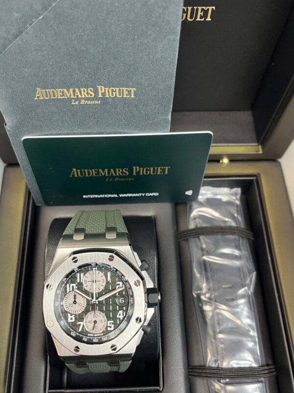 Audemars Piguet ROYAL OAK OFFSHORE SELFWINDING CHRONOGRAPH (Ref# 26238TI.OO.A056CA.01) - Image 12