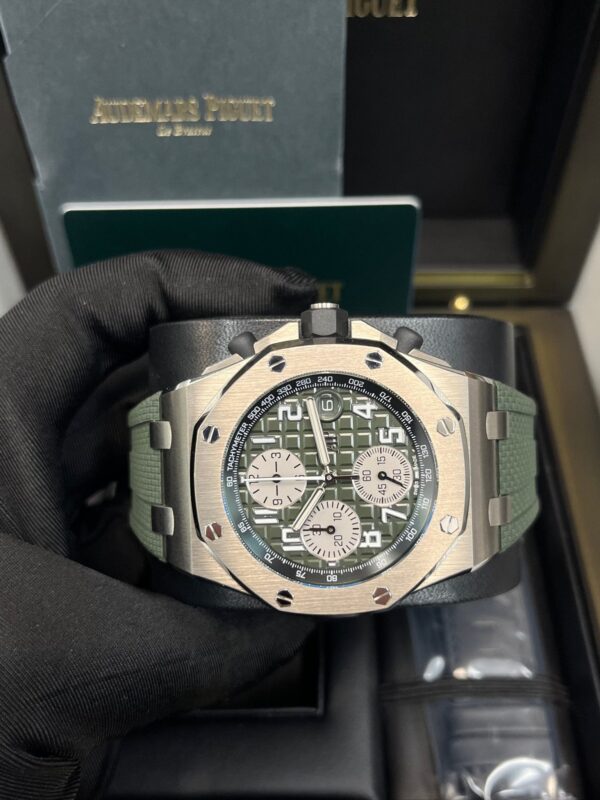 Audemars Piguet ROYAL OAK OFFSHORE SELFWINDING CHRONOGRAPH (Ref# 26238TI.OO.A056CA.01) - Image 7