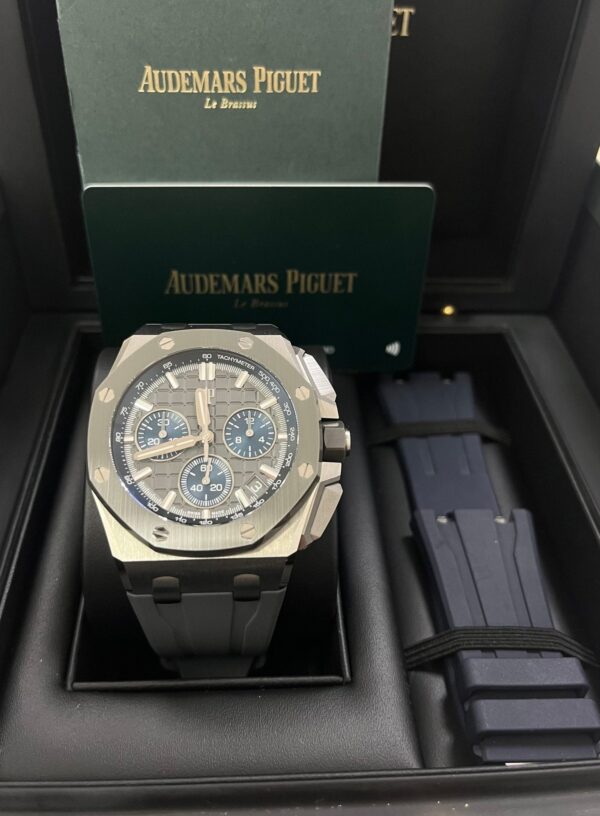 Audemars Piguet Royal Oak Offshore Selfwinding Chronograph (Ref# 26420IO.OO.A009CA.01) - Image 6