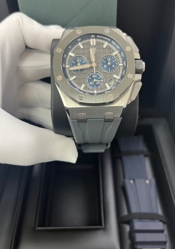 Audemars Piguet Royal Oak Offshore Selfwinding Chronograph (Ref# 26420IO.OO.A009CA.01) - Image 3