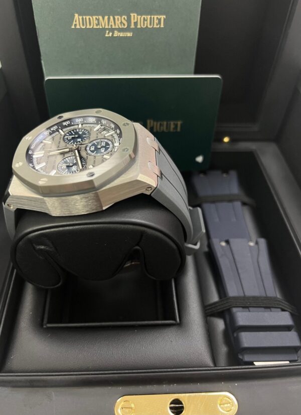 Audemars Piguet Royal Oak Offshore Selfwinding Chronograph (Ref# 26420IO.OO.A009CA.01) - Image 7