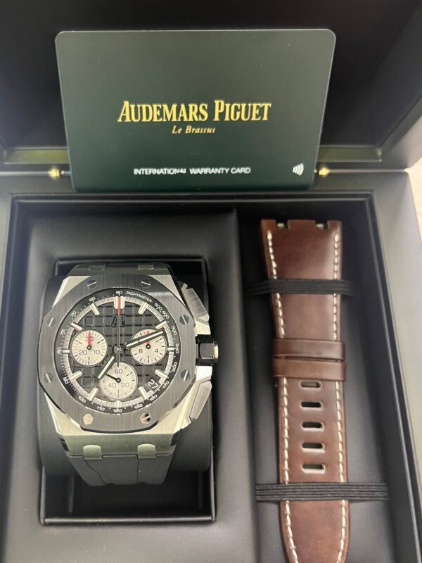 Audemars Piguet Royal Oak Offshore Selfwinding Chronograph Ref. 26420SO.OO.A002CA.01 - Image 5