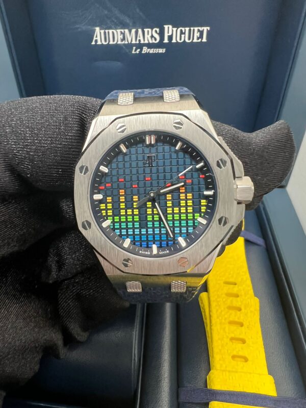 Audemars Piguet Royal Oak Offshore Selfwinding - Music Edition 37 mm 77600TI.OO.A343CA.01 - Image 3