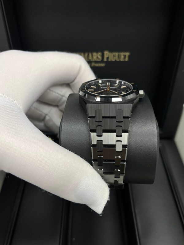 Audemars Piguet Royal Oak Selfwinding 34mm Black Ceramic 77350ce.oo.1266ce.01 - Image 4
