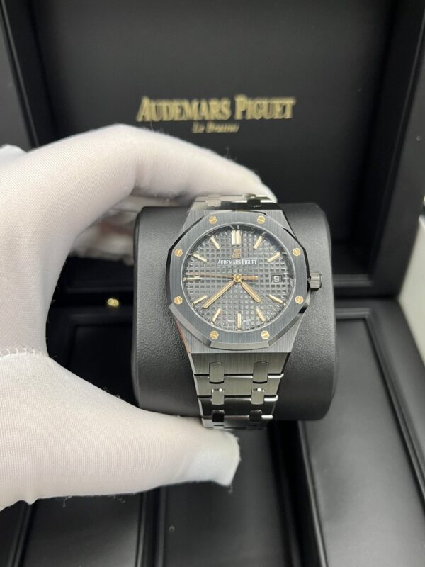 Audemars Piguet Royal Oak Selfwinding 34mm Black Ceramic 77350ce.oo.1266ce.01 - Image 11