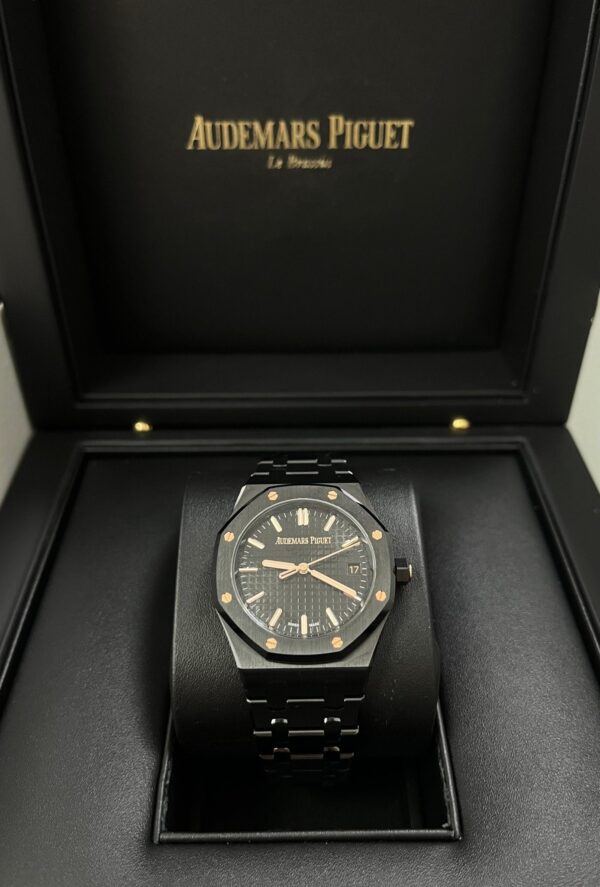Audemars Piguet Royal Oak Selfwinding 34mm Black Ceramic 77350CE.OO.1266CE.03.A - Image 5