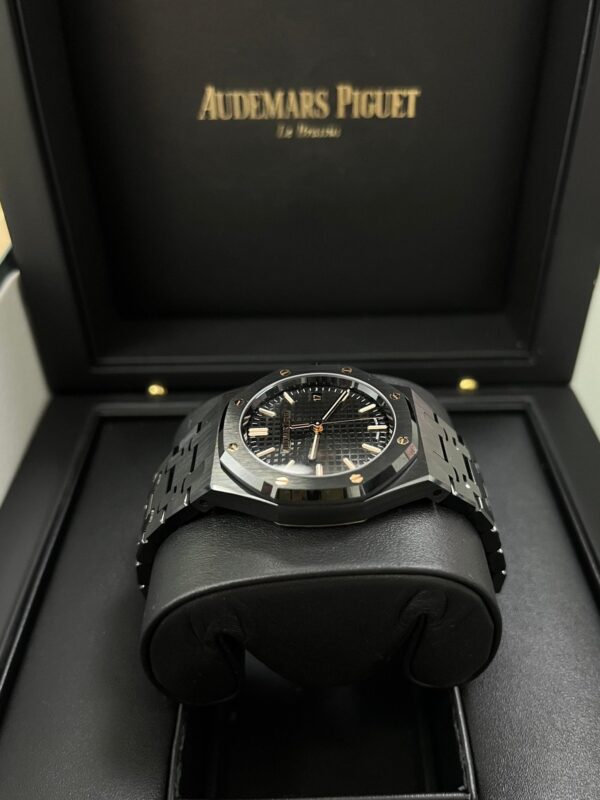 Audemars Piguet Royal Oak Selfwinding 34mm Black Ceramic 77350CE.OO.1266CE.03.A - Image 8