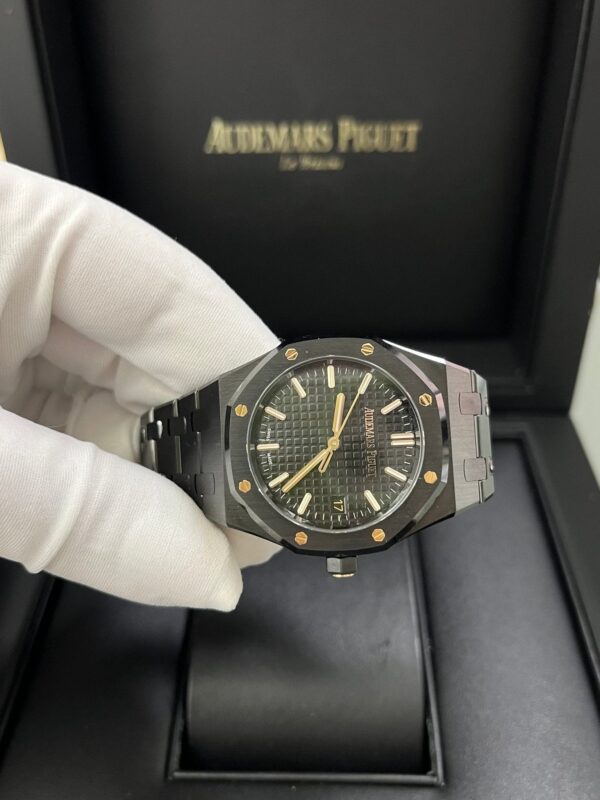 Audemars Piguet Royal Oak Selfwinding 34mm Black Ceramic 77350CE.OO.1266CE.03.A - Image 10