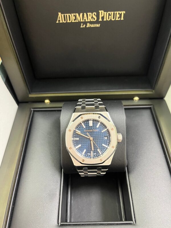 Audemars Piguet Royal Oak Selfwinding 37mm Stainless Steel Blue Dial 15550ST.OO.1356ST.06 - Image 3