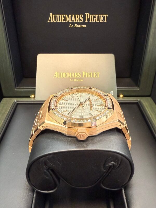 Audemars Piguet Royal Oak Selfwinding "50th Anniversary" 15551OR.ZZ.1356OR.01 - Image 8